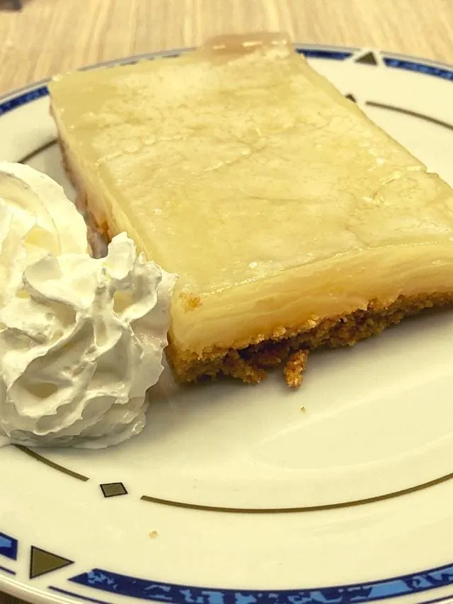 Creamy Vegan Lemon Bars