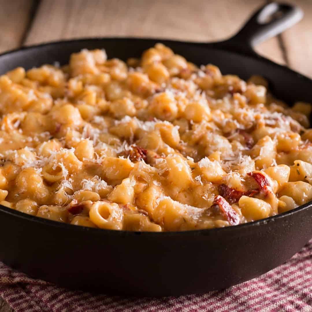 Mac n Cheese with Lobster Mushrooms