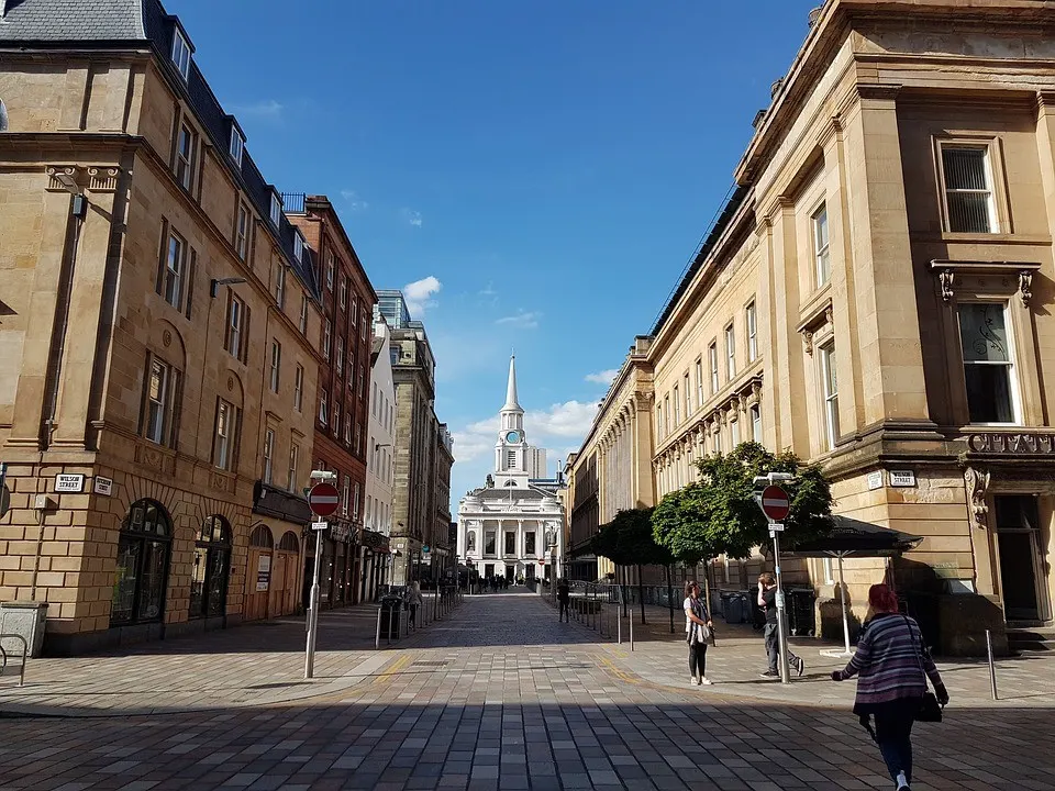 Top 10 Most Vegan-Friendly Cities in the UK [year]