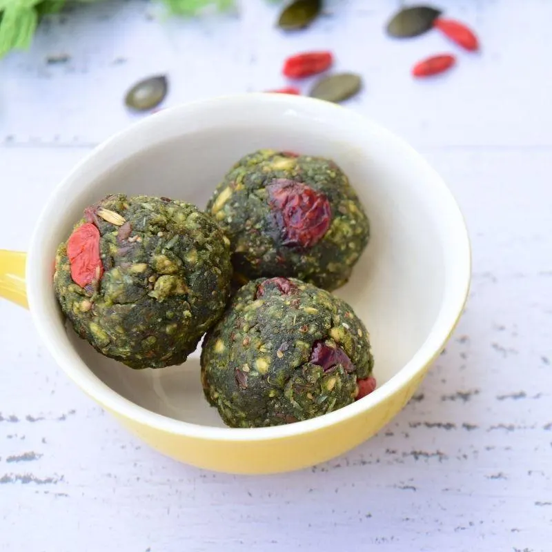Spirulina Balls
