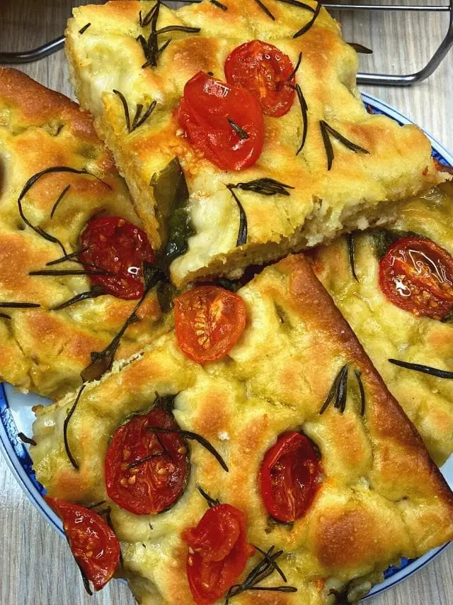 Vegan Focaccia Recipe (Easy & Delicious)