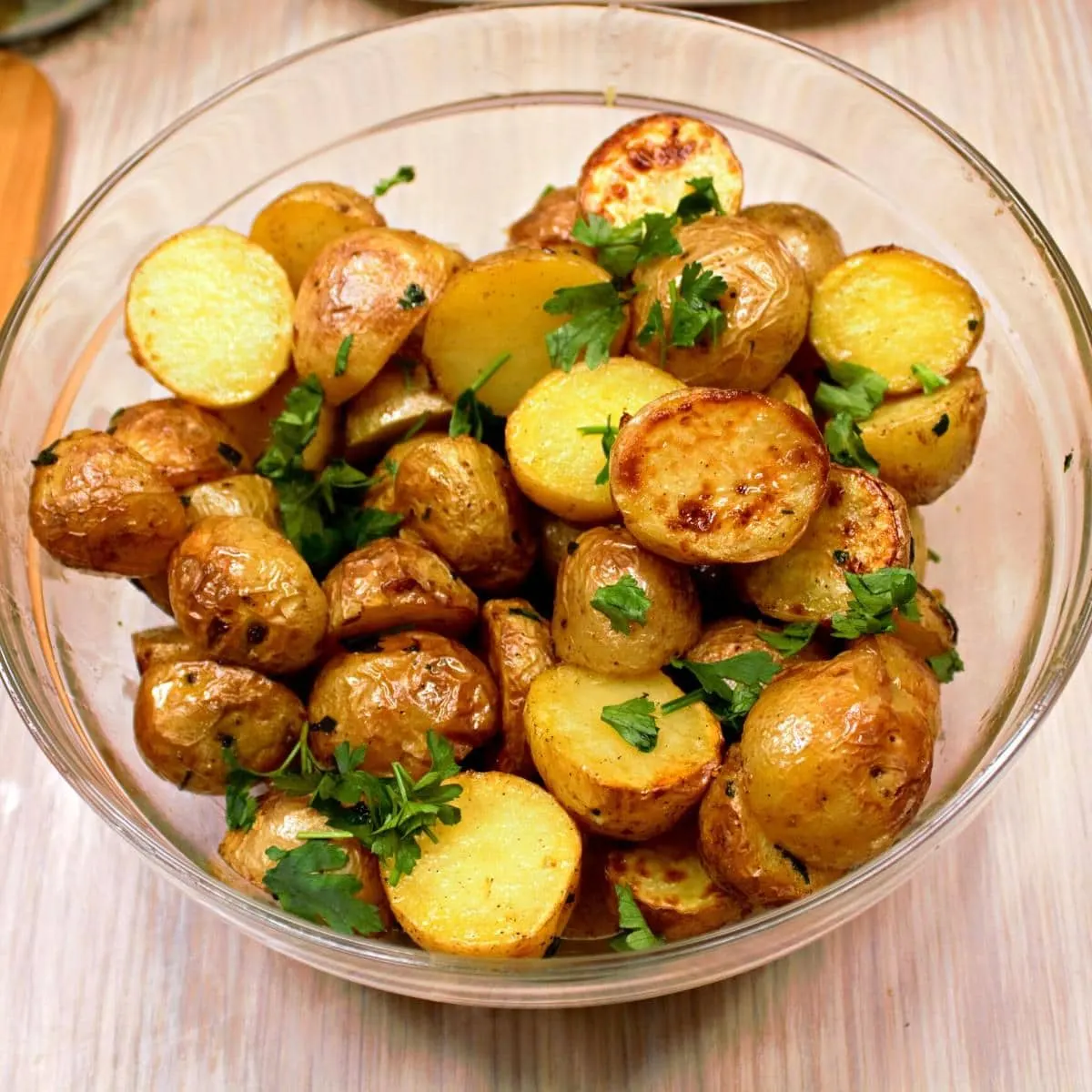 Air Fryer Baby Potatoes with Garlic Butter