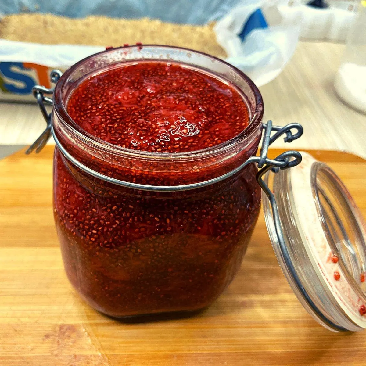 Strawberry Chia Jam (sugar-free)