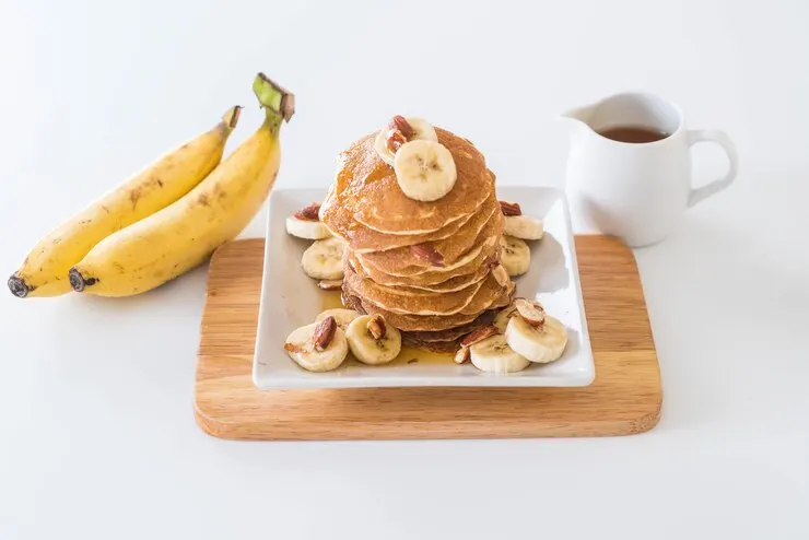 Almond banana pancake