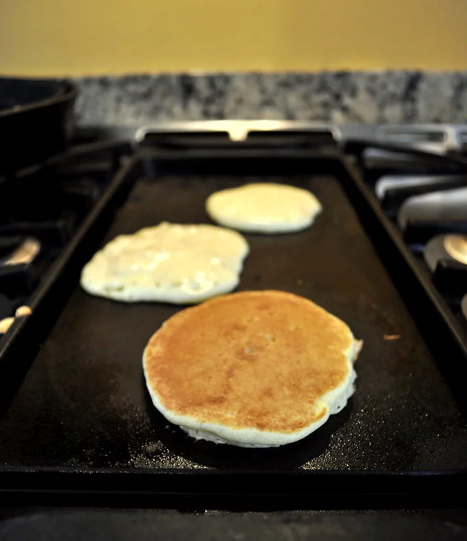 vegan sourdough pancakes 